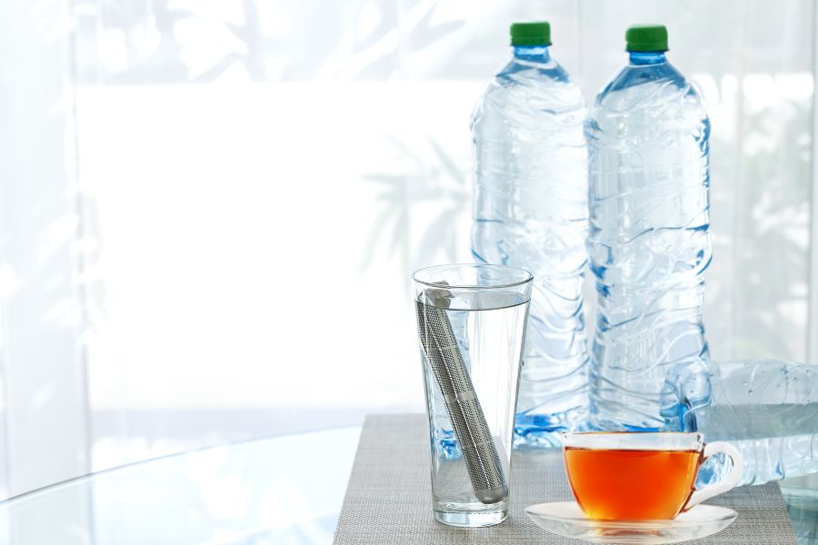 Alkaline Water and Tea: A Refreshing Antioxidant Beverage